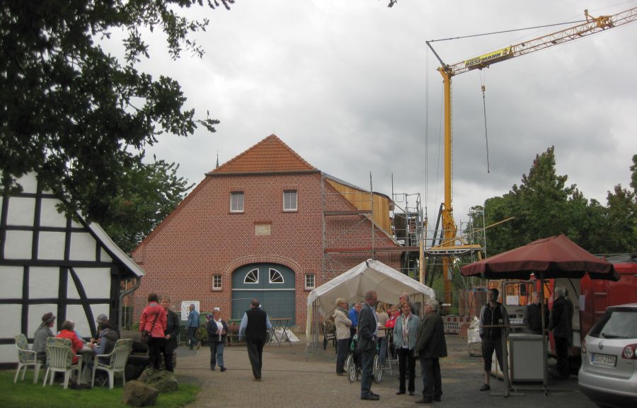 Festtagsstimmung auf der Baustelle